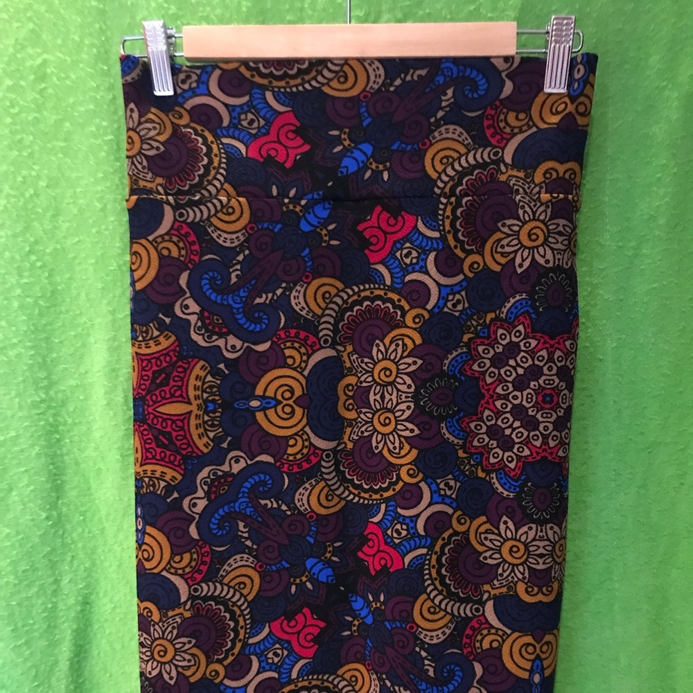 LulaRoe Cassie Pencil Skirt